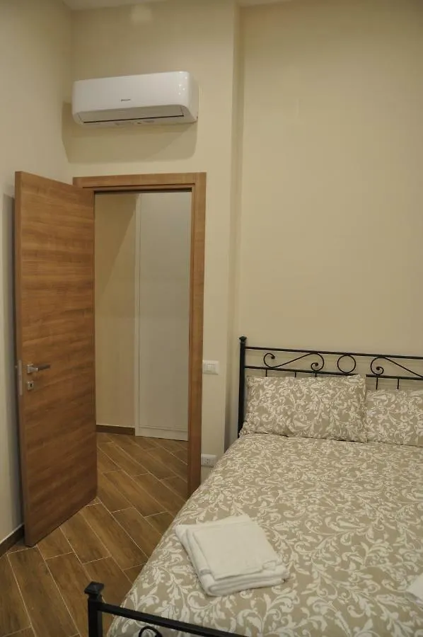 Alexis Home Napoli